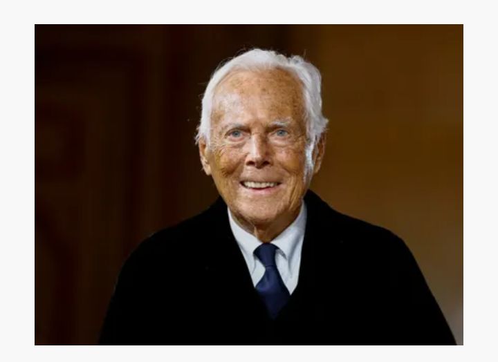 وفاة مصمم الأزياء الإيطالي جيورجيو أرماني