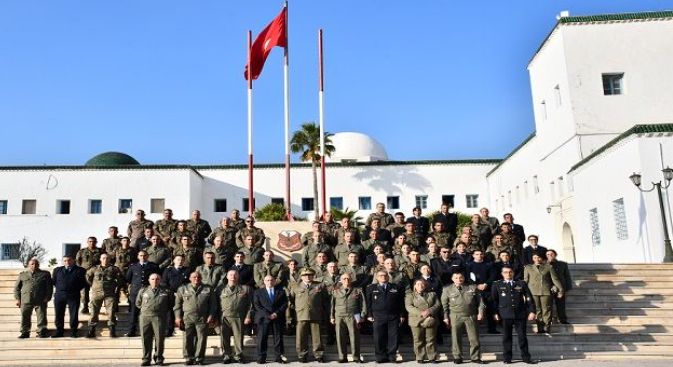 وزير الدفاع يؤدي زيارة تفقّد إلى الإدارة العامة للصحة العسكرية