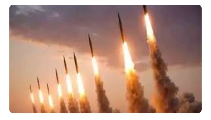 الحرس الثوري الإيراني يطلق صاروخ "الحاج قاسم" لأول مرة