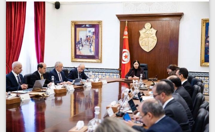 مجلس وزاري مضيق يوصي بالتسريع في تنفيذ المشاريع المنبثقة عن الاستراتيجية الموحّدة للسياسة الفلاحية