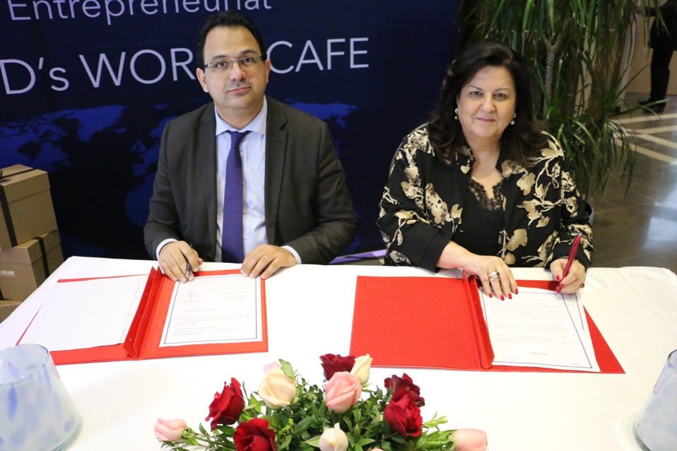 مركز ريادة الأعمال وتنمية القدرات التنفيذية :  " مقهى عالمي " (World Café) حول مستقبل ريادة الأعمال في تونس