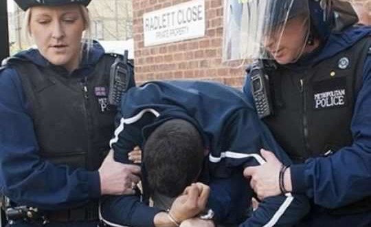 الداخلية الإيطالية تطرد مواطنا تونسيّا لهذه الأسباب ...