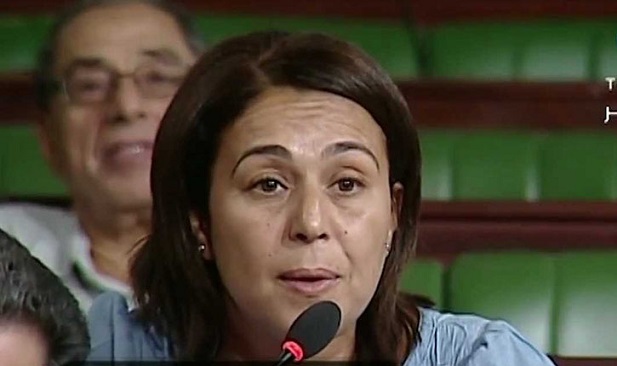 النائبة السابقة بالمجلس التأسيسي كريمة سويد تواجه اليوم القضاء الفرنسي بتهمة الإساءة إلى الشرطة