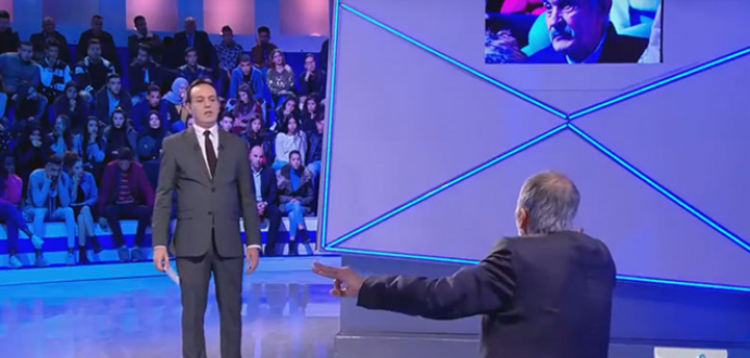الهايكا تقرر إيقاف برنامج " مع علاء " لمدة شهرين بسبب عدم احترامه لكرامة الإنسان