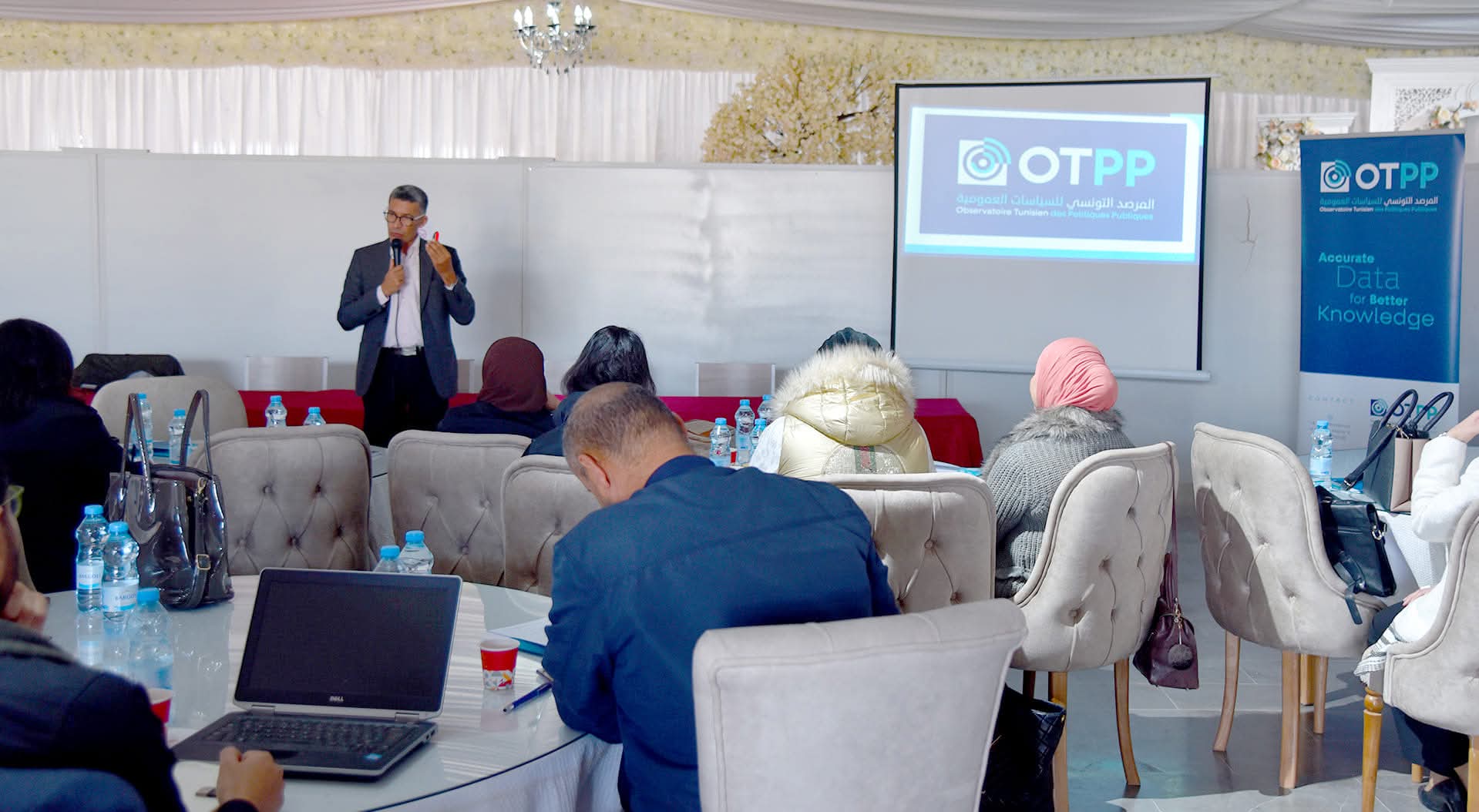 جندوبة:مائدة مستديرة حول المشاريع العمومية بالجهة