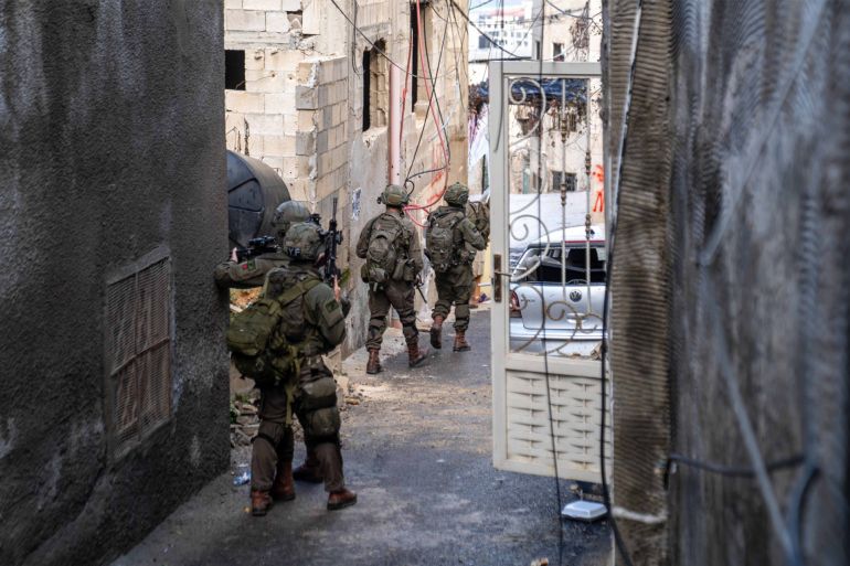 الاحتلال يُعدم شابين بدم بارد.. والخارجية الفلسطينية تندد