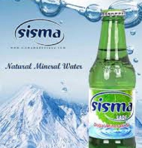 حجز أكثر من 7 آلاف قارورة من المياه المعدنية تم توريدها من تركيا من قبل شركة تونسية.