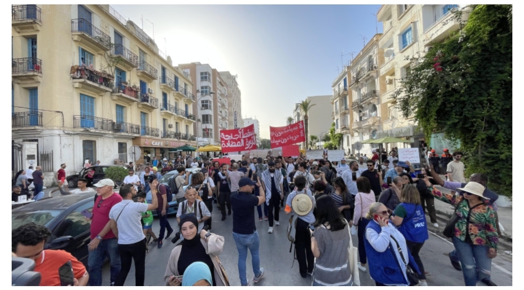 مسيرة للمطالبة بالغاء المرسوم 54 