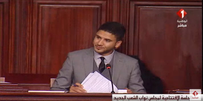 النائب المؤقت لرئيس البرلمان يثير الجدل