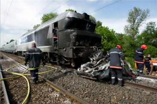 حادث إصطدام قطارين بالعاصمة : وفاة أحد المصابين