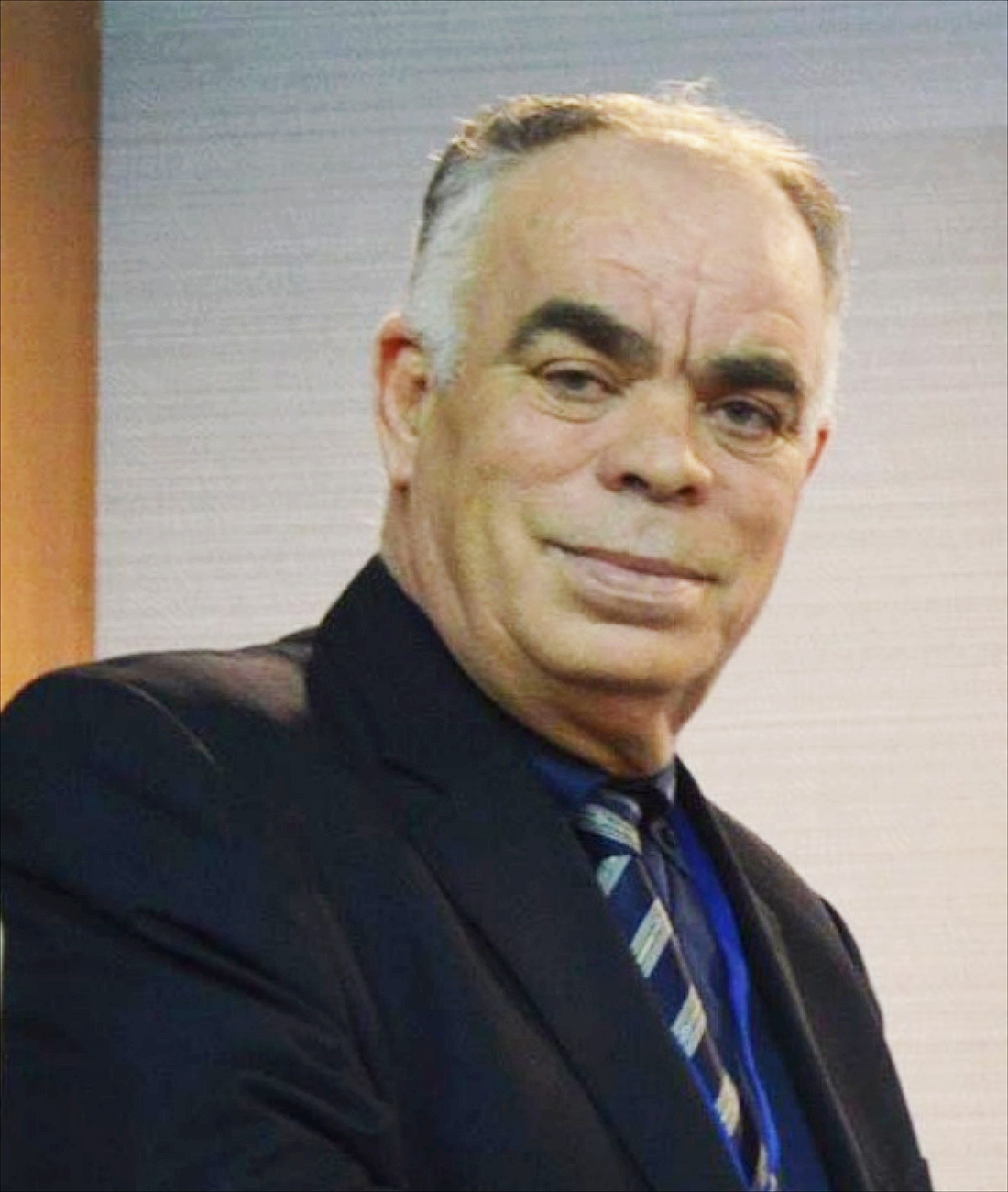 جائزة الإتحاد الإفريقي للإمتياز في العلوم تسند إلى الأستاذ الشاذلي العبدلي