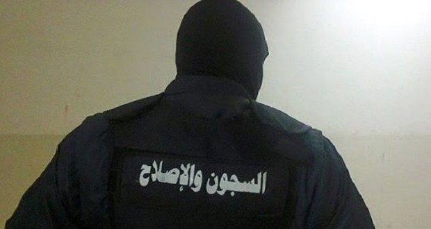 خاص : القبض على عوني سجون بصدد ترويج أقراص " إكستا " المخدّرة وبيع السيارات المسروقة