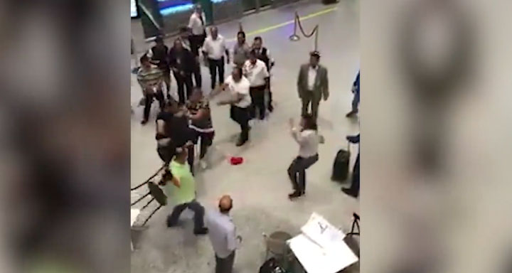 ليبيّان يعاكسان فتاة تونسية ويثيران الفوضى في مطار قرطاج الدولي 