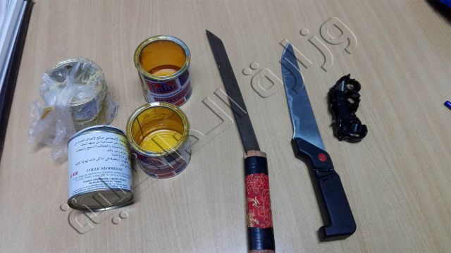 ايقاف 4 أشخاص بصدد استهلاك مادّة "COLLE FORTE" داخل مدرسة بروّاد