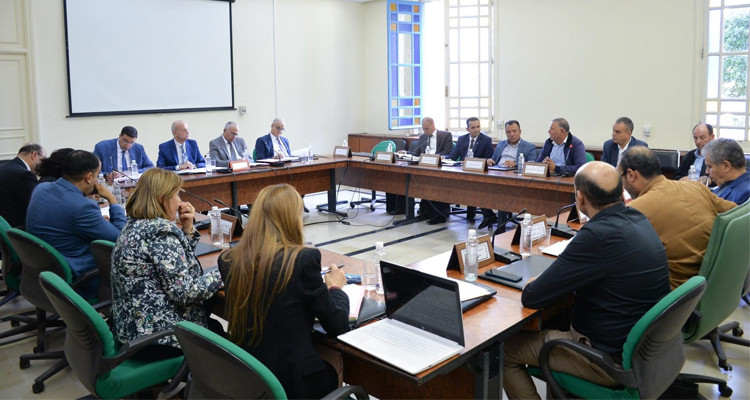 عكس السائد.. المجلس المؤقت للقضاء يخفض ميزانيته لسنة 2024 الى النصف
