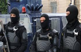 تونس : الداخلية تعلن إحباط عمليات ارهابية والقبض على مجموعة ارهابية قادمة من ليبيا