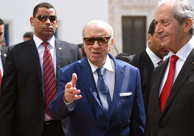 بداية من اليوم : أزمة انقطاع الماء تصل إلى قصر الرئاسة بقرطاج ومناطق بالضاحية الشمالية
