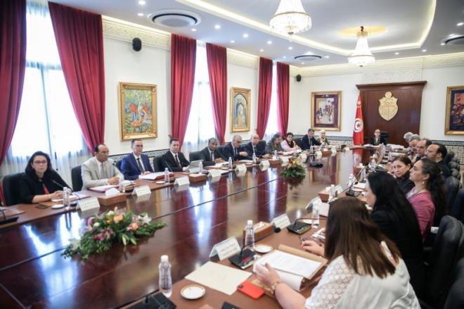 مجلس الوزراء يصادق على عدد من مشاريع المراسيم والأوامر الرئاسية