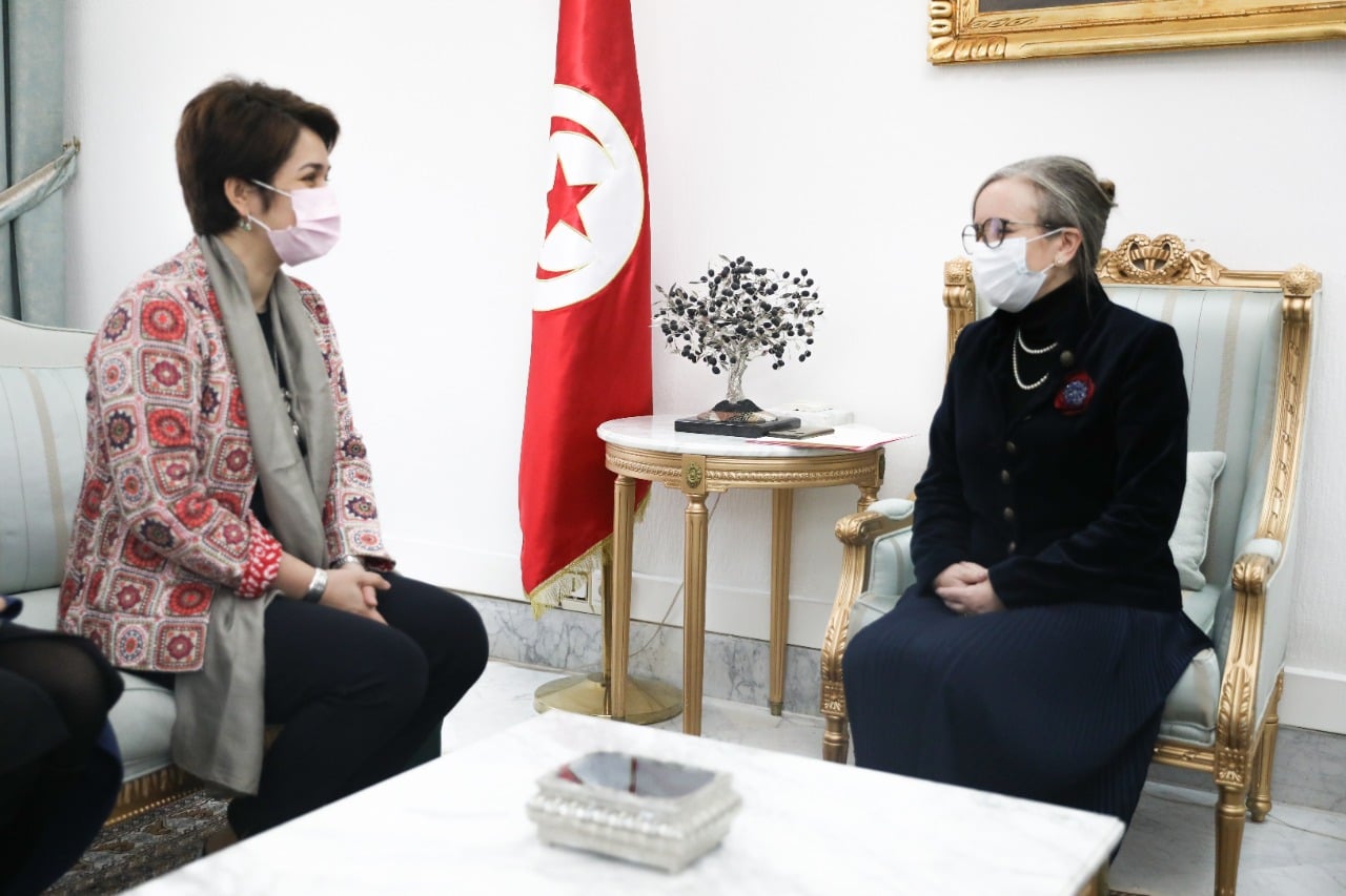 بودن تتحادث مع رئيسة مكتب البنك الأوروبي لإعادة الاعمار والتنمية بتونس