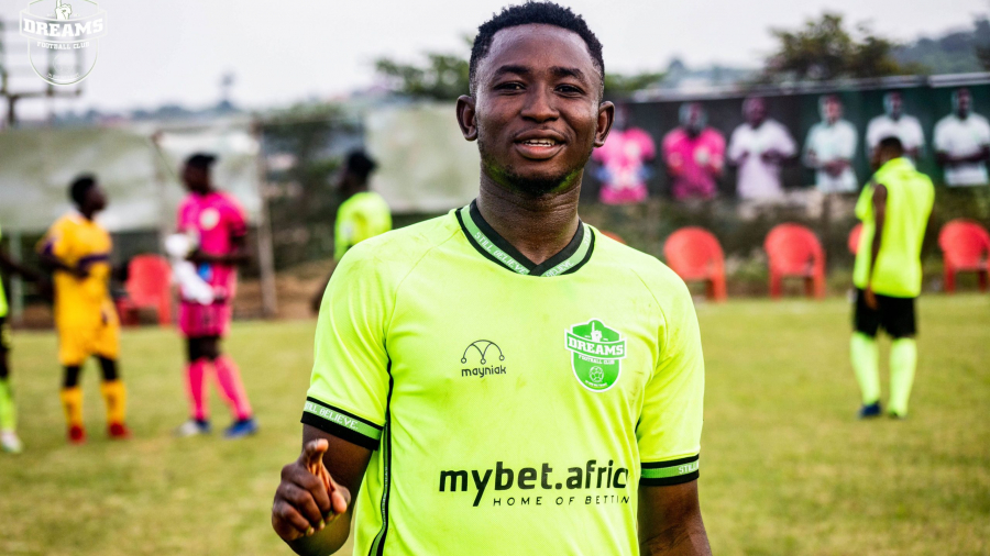 بواه في تونس لإمضاء عقده مع الترجي