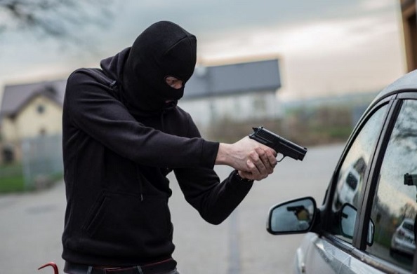 الجريمة المنظّمة تضرب من جديد في تونس : "براكاج " لصاحب محطة وقود وسلبه 174 ألف دينار