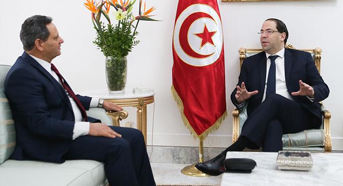 الشاهد يلتقي بنقيب الصحفيين