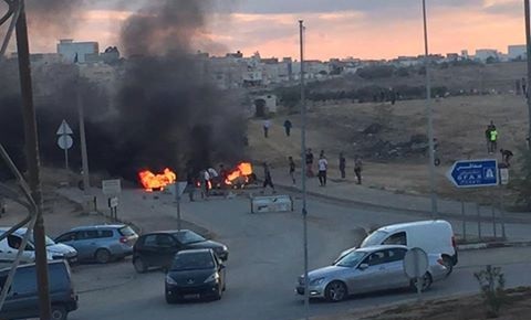 سوسة : فتح الطريق المؤدية إلى حي الرياض بعد موجة الإحتجاجات