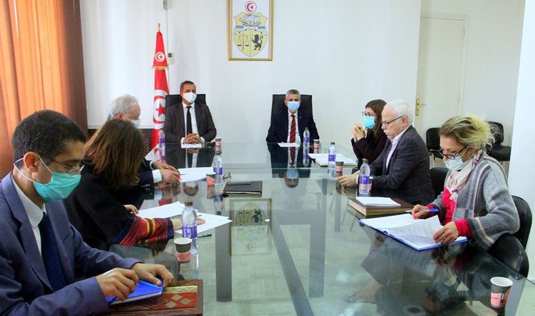 تونس تدرس إمكانية استعمال بلازما دم المتعافين من فيروس كورونا لمعالجة المصابين