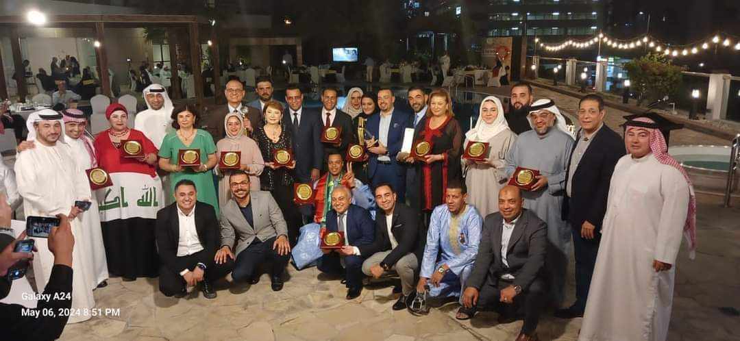 يسر الحزقي تتسلم في دبي جائزة أفضل برنامج سياحي في العالم العربي