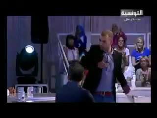 محمد علي النهدي يرفض مصافحة لطفي العبدلي في برنامج كلام الناس