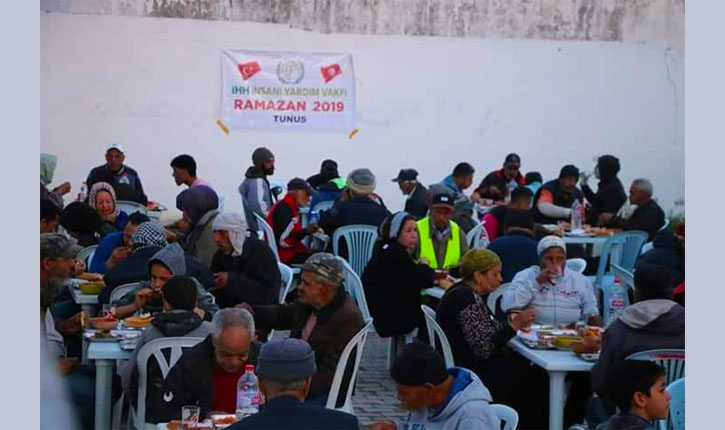 موائد إفطار " غير مرغوب فيها " !