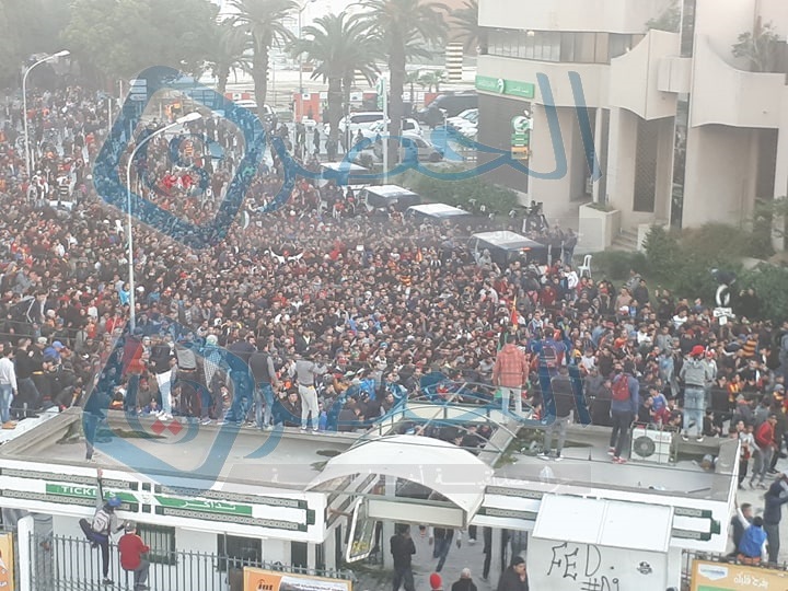 في عيد ميلاد الترجي ... الانصار يجتاحون شوارع العاصمة وسط تعزيزات أمنية كبيرة