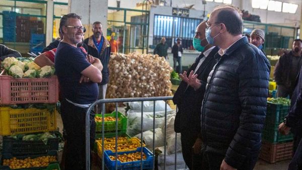 الفخفاخ في زيارة تفقدية لسوق الجملة ببئر القصعة