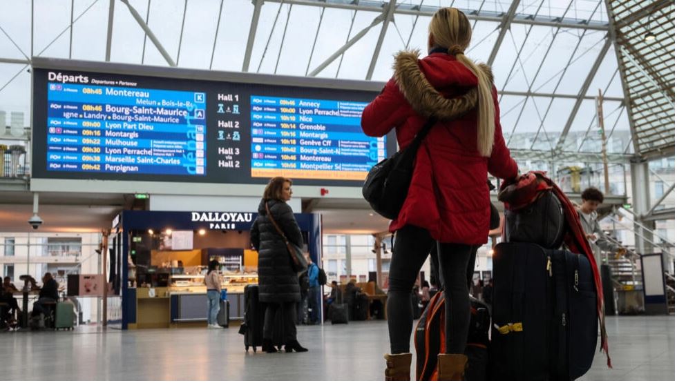 فرنسا في يوم افتتاح الاولمبياد: أعمال تخريب "منسقة" تستهدف شبكة القطارات السريعة وتتسبب باضطرابات شديدة في حركة النقل