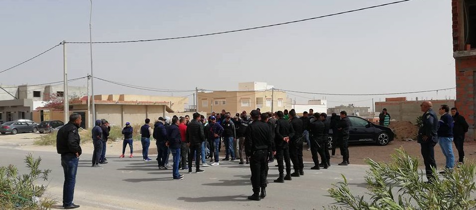 في مباراة قفصة وحمام الأنف : أمنيّون يتجاوزون ويتعنّتون ويمنعون بعض الأحباء من الدخول رغم تعليمات والي قابس