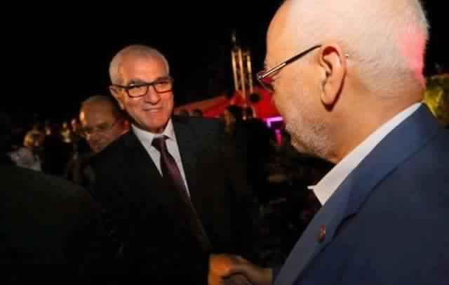 محمد جمور لم يصافح أرييل شارون !