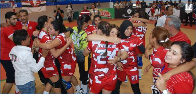 كرة اليد كبريات : الإفريقي يضمّ الكأس للبطولة 