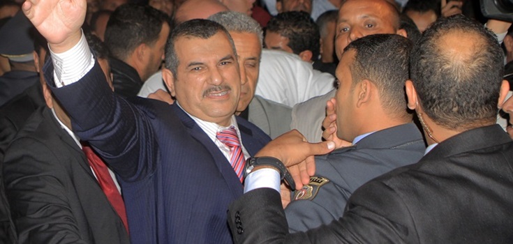 رغم وجوده في سيدي بوزيد : أهالي الشهيد الراعي يستغربون غياب " نصير الزواولة " عن واجب العزاء