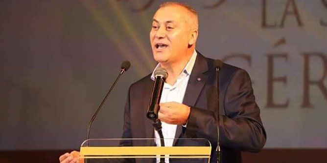 الهادي القمري يبدع في ايام قرطاج الشعرية