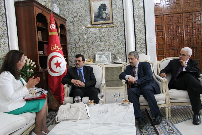 ماذا وراء قبول رئاسة الحكومة لاستقالة ايمان بحرون بن مراد ؟