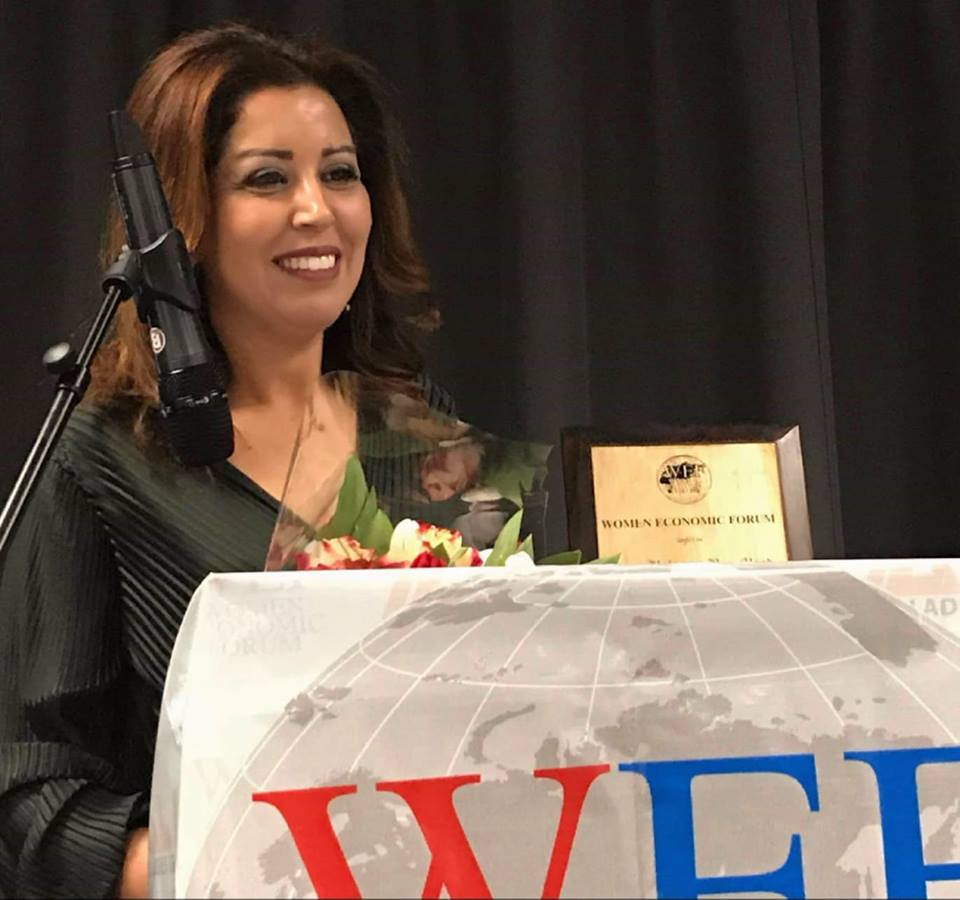 ايمان بحرون تتوج بالجائزة العالمية Exceptionnel Women Of excellence في أمستردام