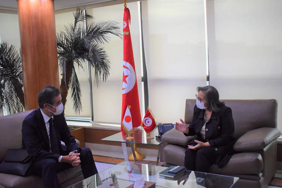 وزيرة الصناعة تستقبل سفير اليابان بتونس