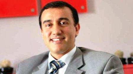 اسكندر الرقيق يعلن تطوعه بالجيش الوطني