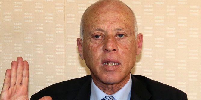 قيس سعيد : " في حال فوزي بالرئاسة سأغيّر الدستور "