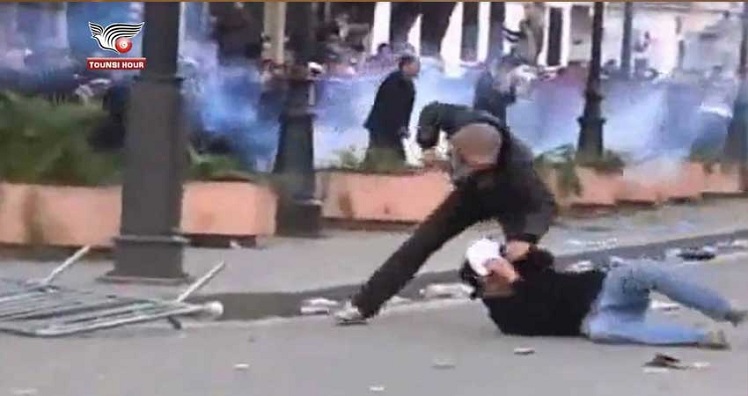 صاحب واحدة من أشهر صور 14 جانفي 2011: وفاة جريح الثورة كريم طروش