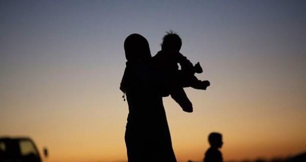 بــوحجـلة : امرأة تختطف طفلا و تقيّده بالسلاسل