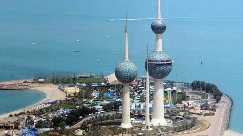 الكويت تسمح لغير المواطنين بدخول أراضيها