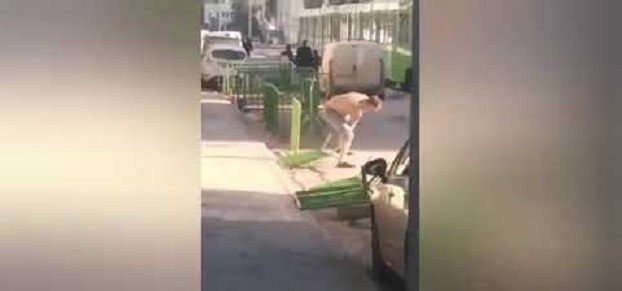 لم يكن متعاطيا للمخدرات : الشخص الذي قام بالتعرّي اغتاظ بعد تعرضه للعنف من مواطنين خلال لحاقه بمقترف عملية نشل