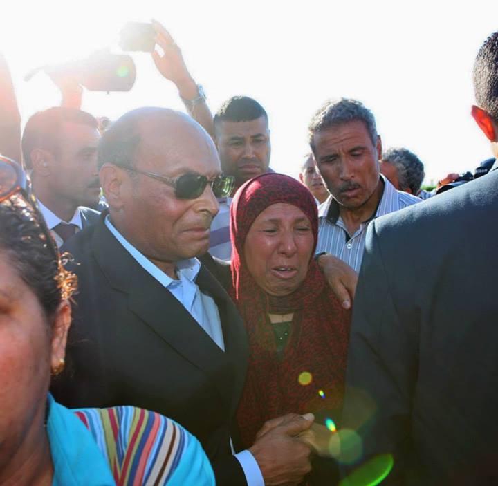 الرؤساء الثلاثة يشرفون على موكب تأبين شهداء الجيش الوطني