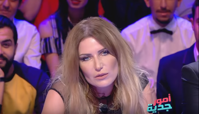 توسّعت في الرداءة لتصل إلى خراب البيوت : مريم بن مامي تتحرّش برجل متزوج ثم تفضحه على المباشر